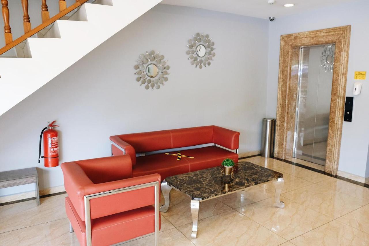 Era Plus Hotel Seri Kembangan Dış mekan fotoğraf