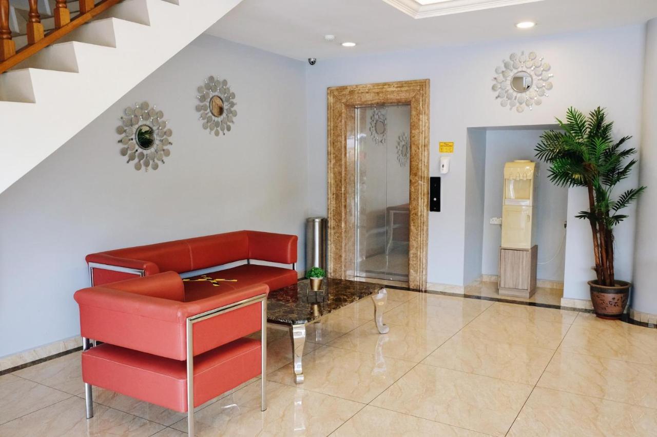 Era Plus Hotel Seri Kembangan Dış mekan fotoğraf