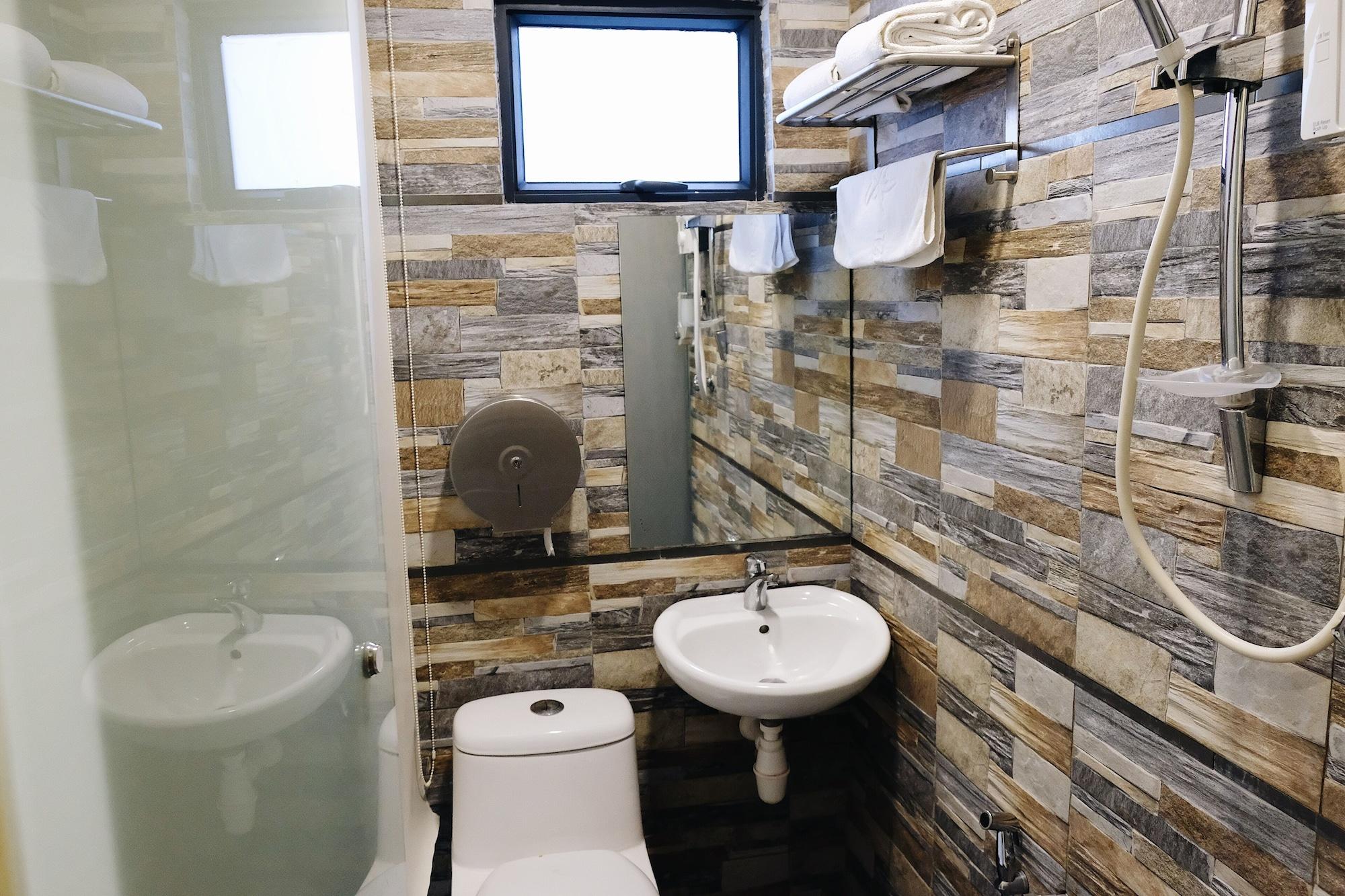Era Plus Hotel Seri Kembangan Dış mekan fotoğraf